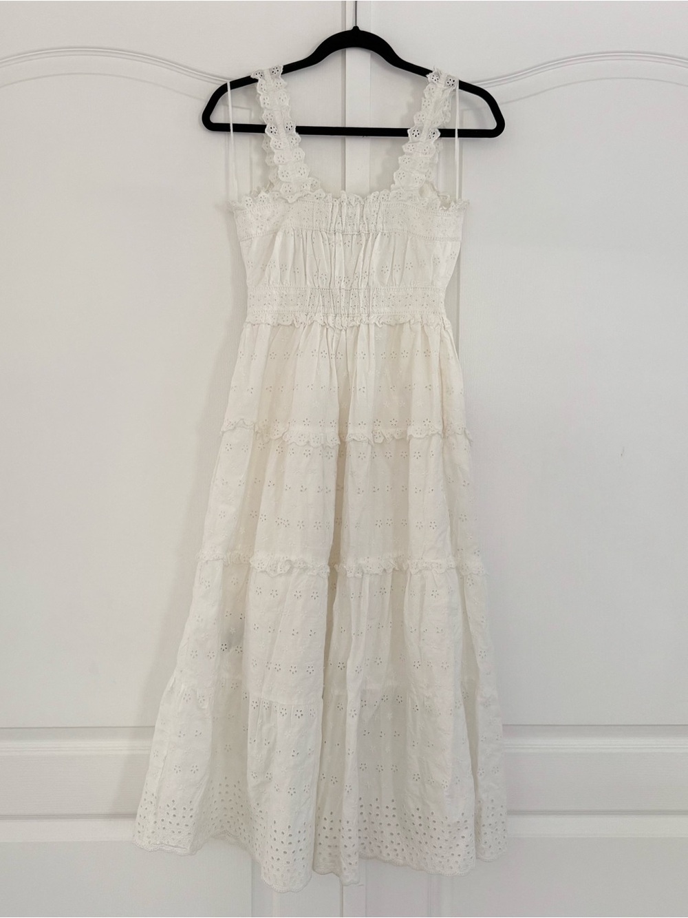 GAP x DÔEN White Eyelet Tiered Midi Dress with Scalloped Straps - Picture 8 of 11